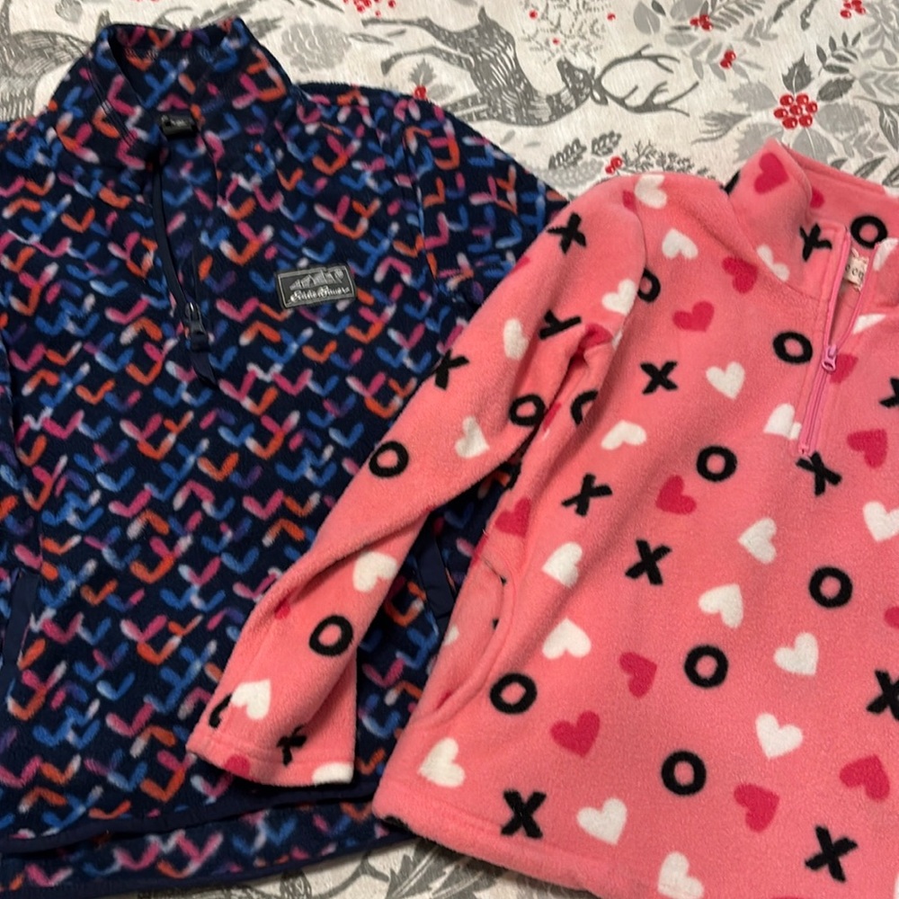 Set of two half zip sweatshirts